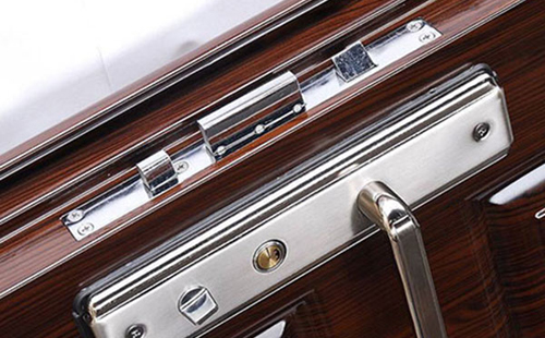 德格24小时上门开锁公司